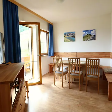 Appartement In Stubai With Balcony And Room, Cleaning Included Neustift im Stubaital