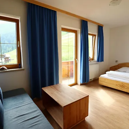 In Stubai With Balcony And Room, Cleaning Included Neustift im Stubaital