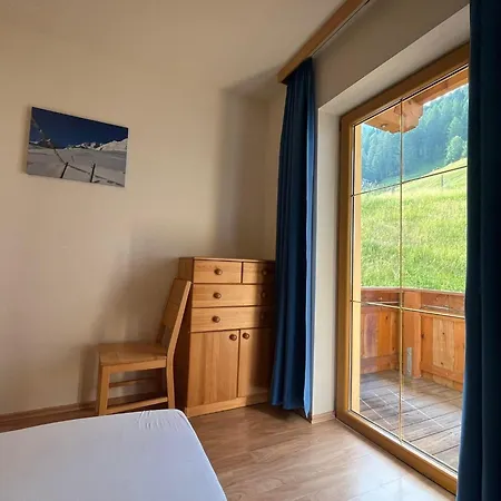 Appartement In Stubai With Balcony And Room, Cleaning Included